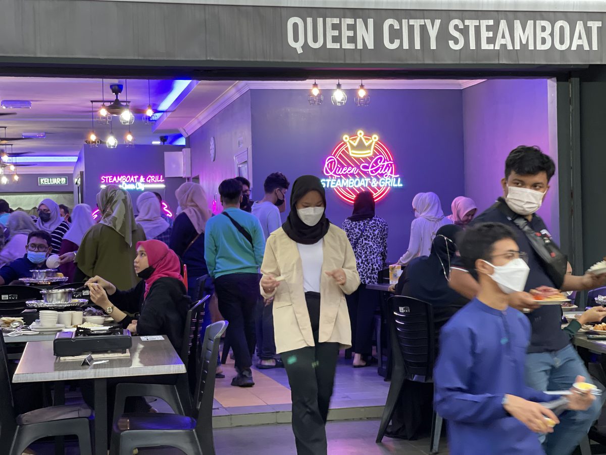 QCSG Suasana Malam